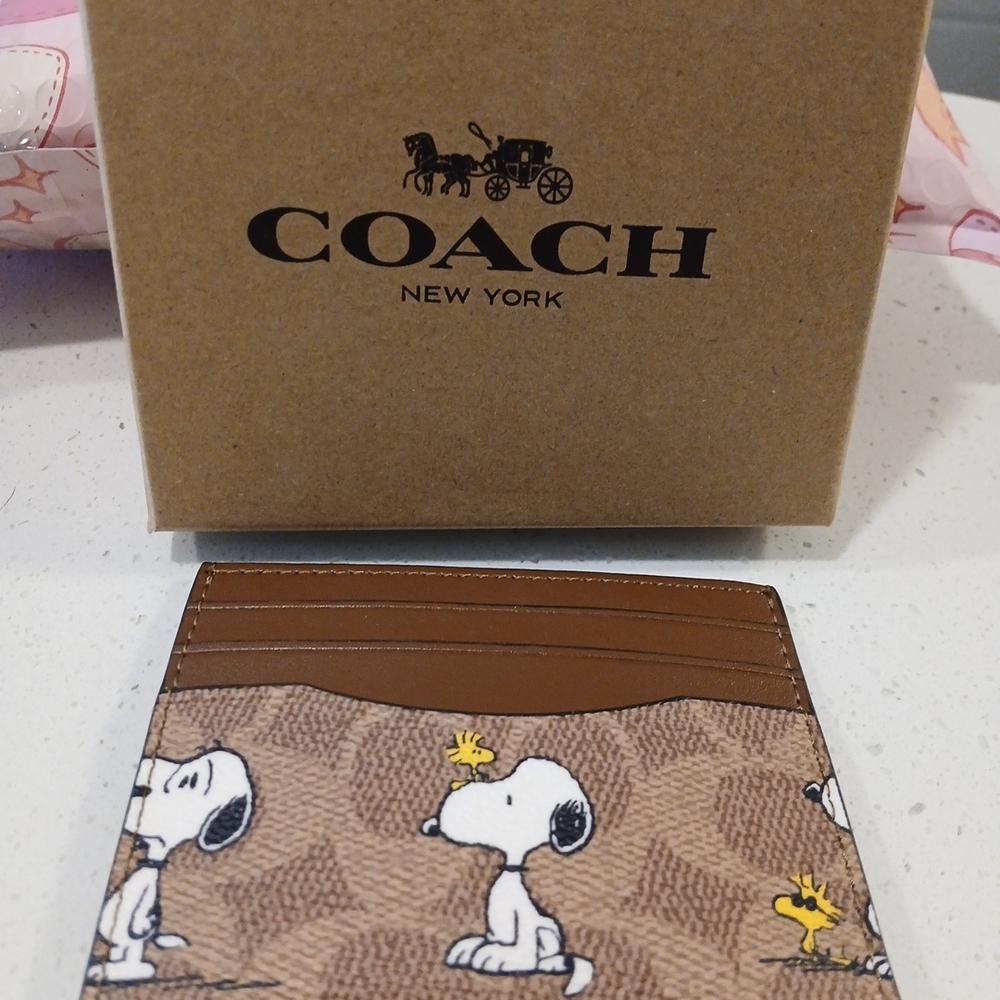NWOT Coach X Peanuts Slim Id Card Case Signature Canvas With Snoopy Print CBK55 - Picture 3 of 3